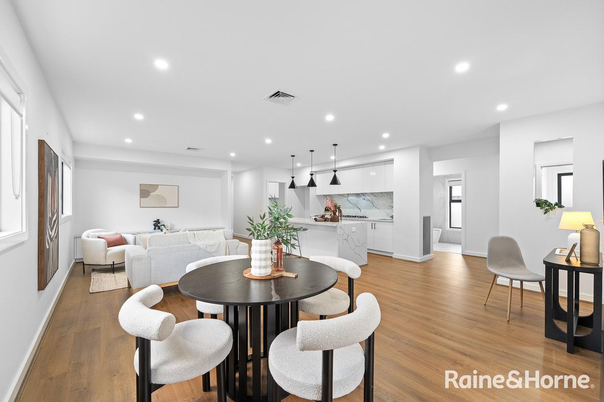 20 Franca Avenue — photo 11 of 30