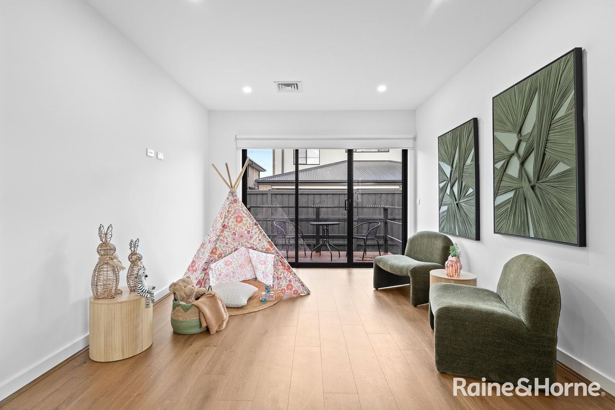 20 Franca Avenue — photo 16 of 30