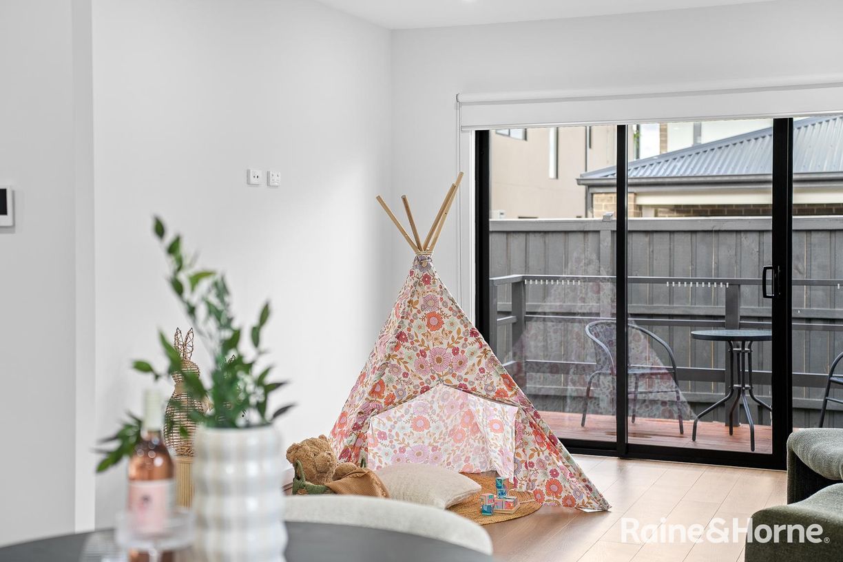20 Franca Avenue — photo 15 of 30