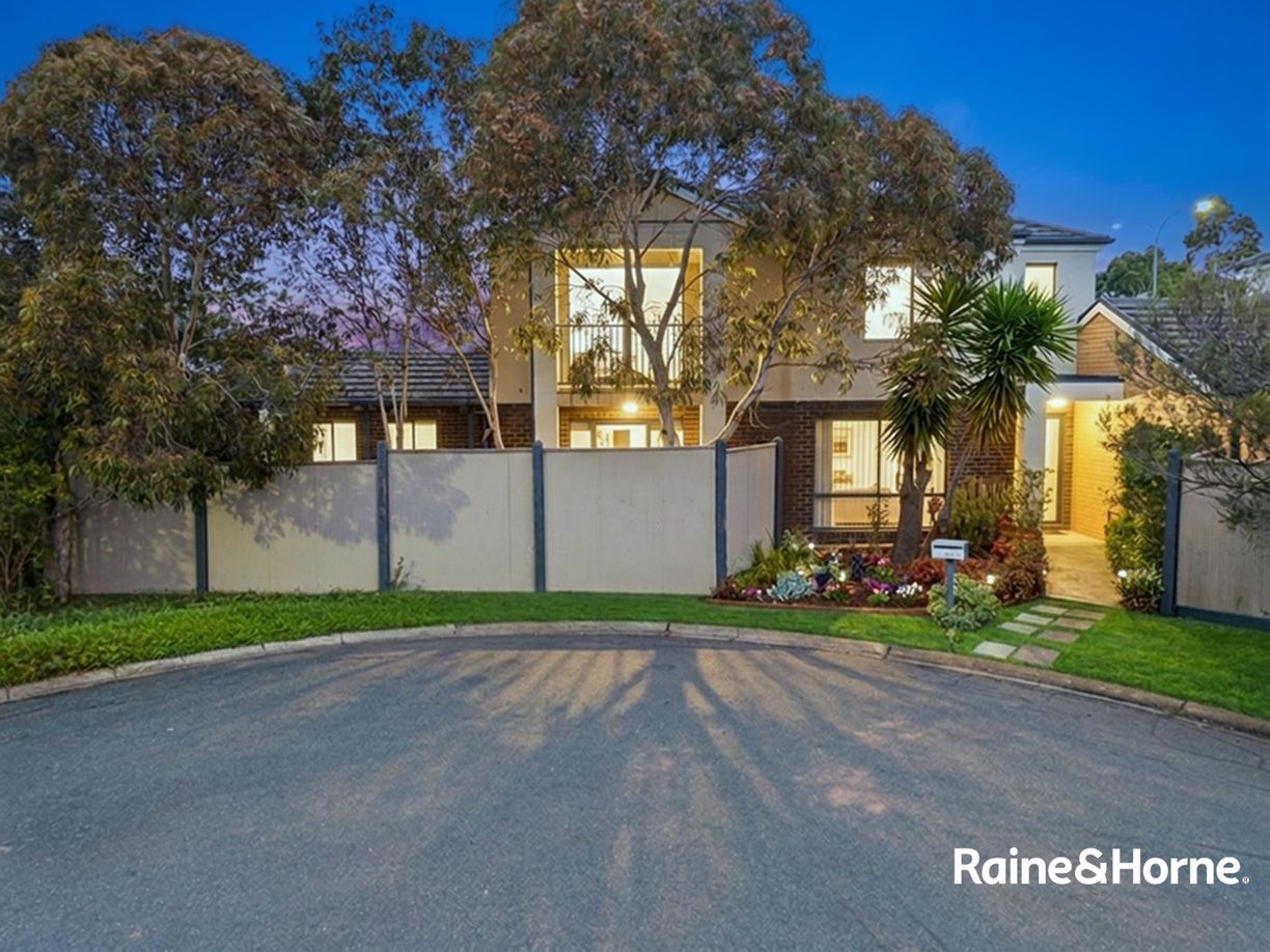 3/8 Sherdley Green — photo from Raine & Horne Caroline Springs