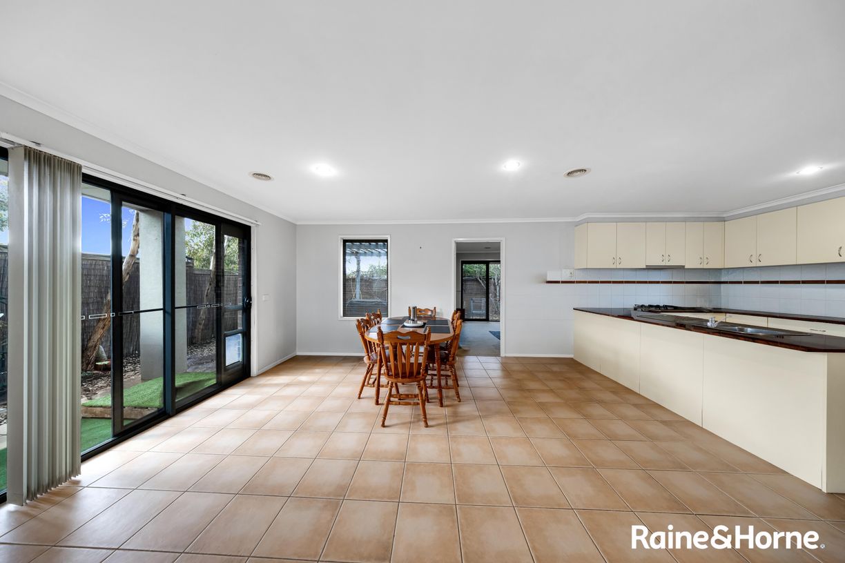 3/8 Sherdley Green — photo 4 of 28