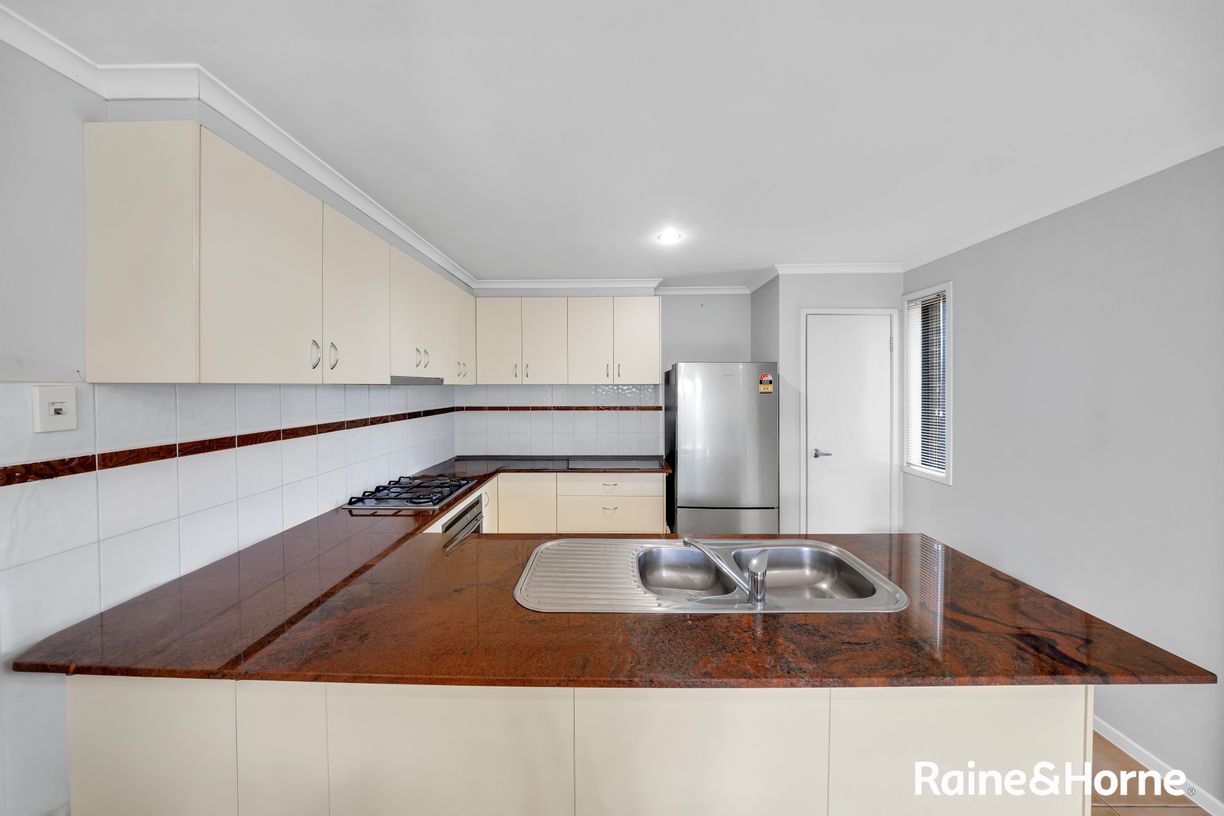 3/8 Sherdley Green — photo 6 of 28