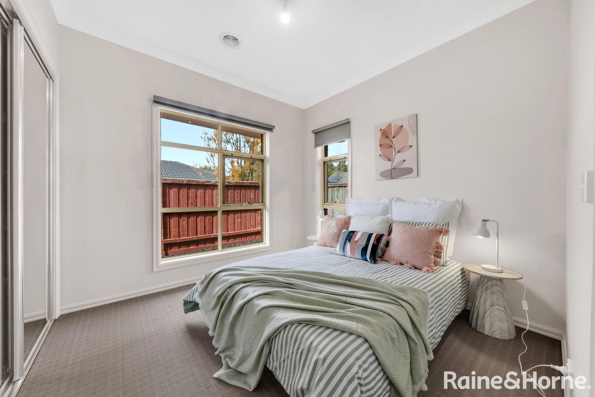 25 Eaglehawk Boulevard — photo 19 of 28