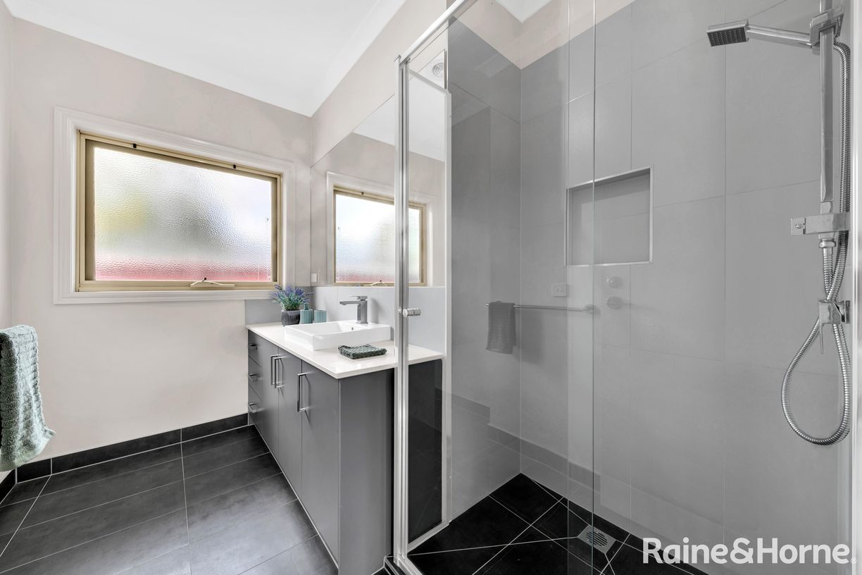 25 Eaglehawk Boulevard — photo 21 of 28