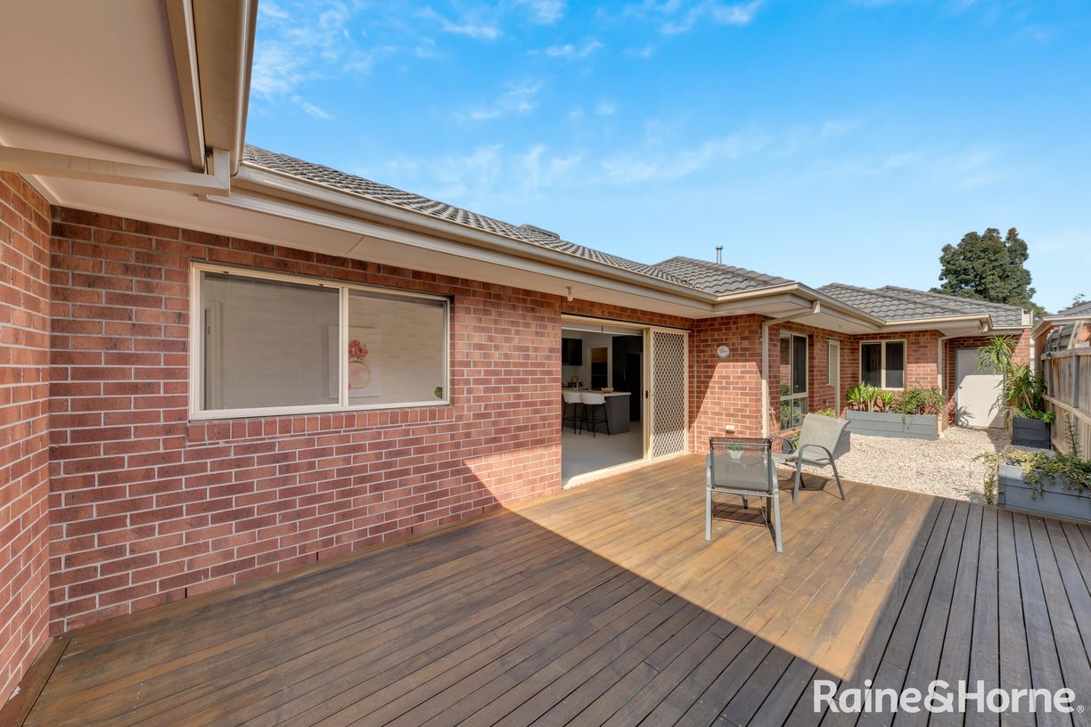 25 Eaglehawk Boulevard — photo 22 of 28