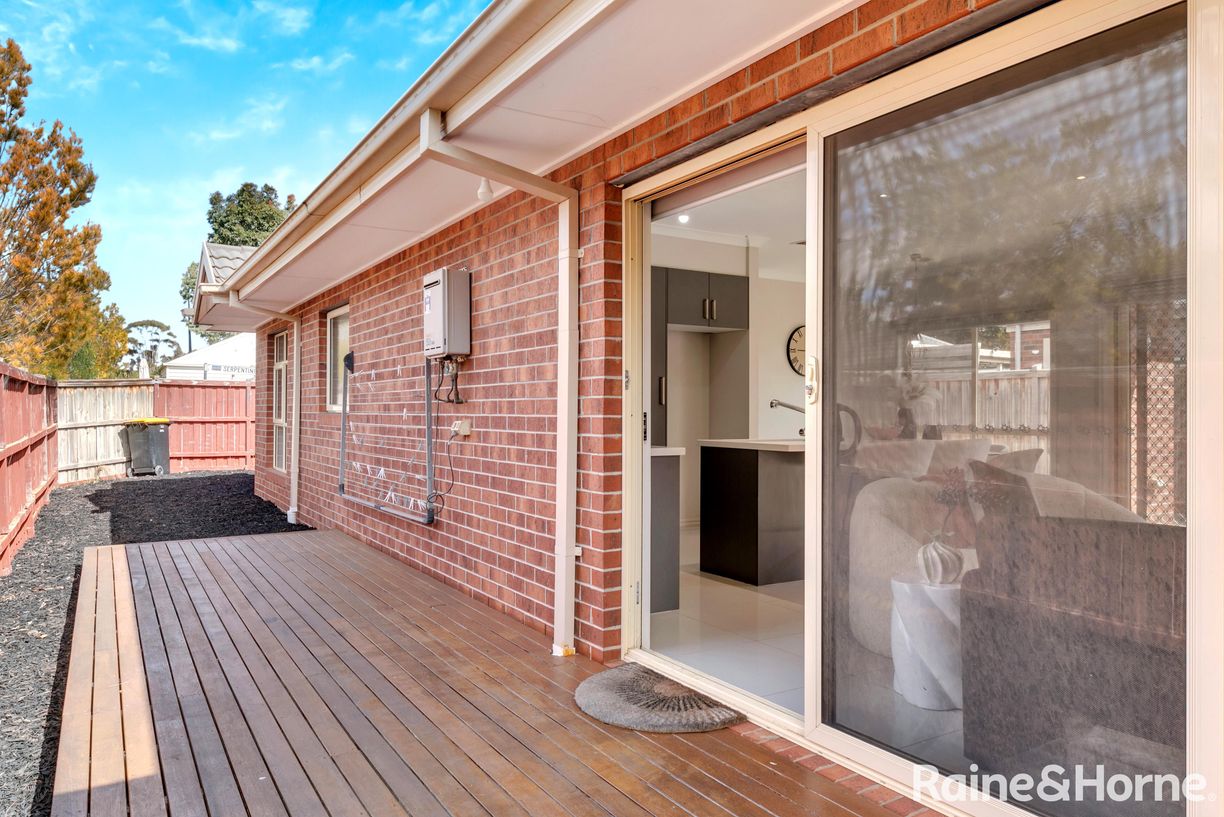 25 Eaglehawk Boulevard — photo 23 of 28