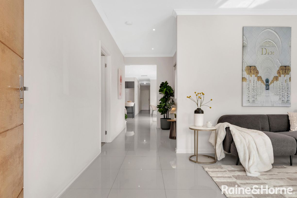 25 Eaglehawk Boulevard — photo 5 of 28