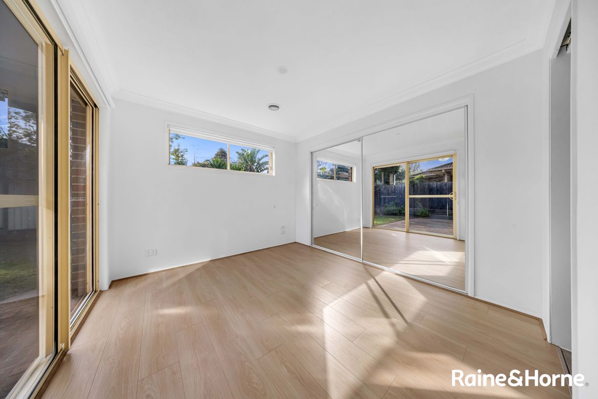 35 Berthon Crescent — photo 9 of 21