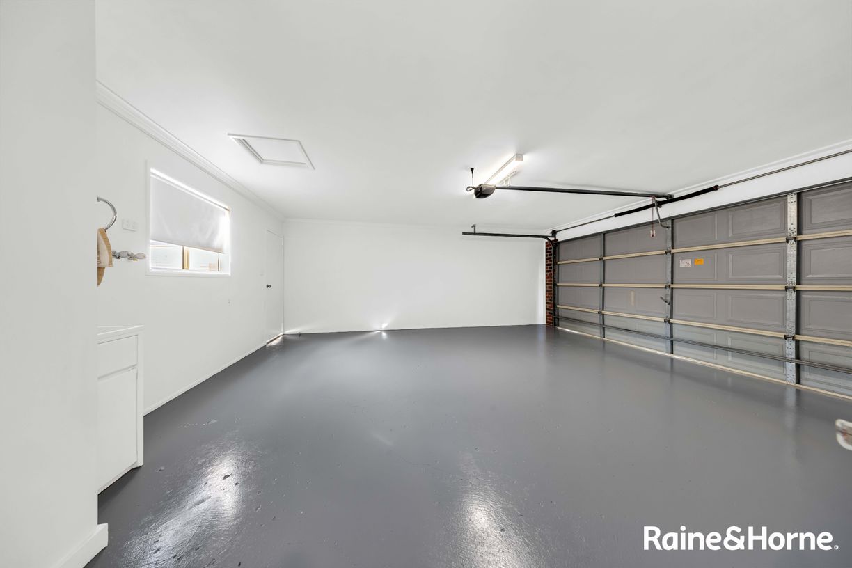 35 Berthon Crescent — photo 15 of 21