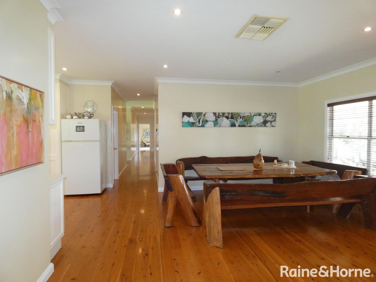 48 Tirzah Street — photo 10 of 17
