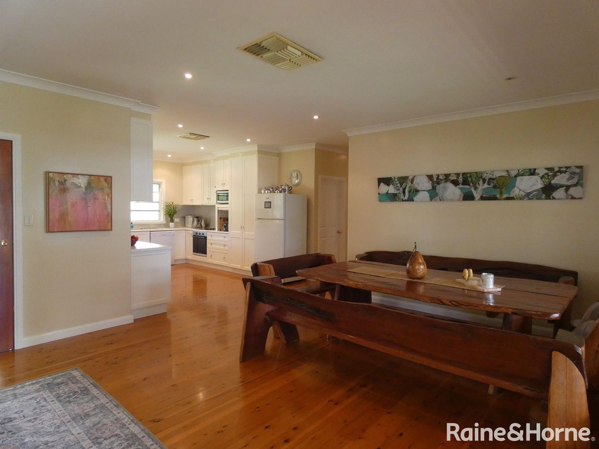 48 Tirzah Street — photo 11 of 17
