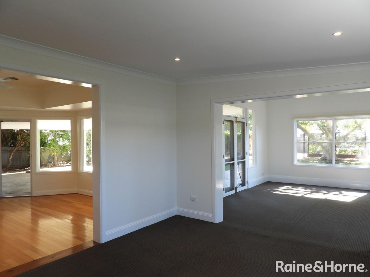 1 Dobbie Street — photo 9 of 24
