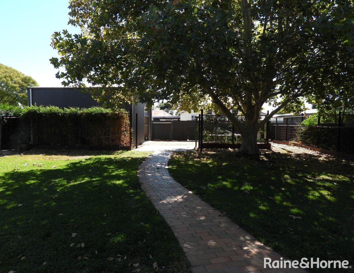 1 Dobbie Street — photo 8 of 24