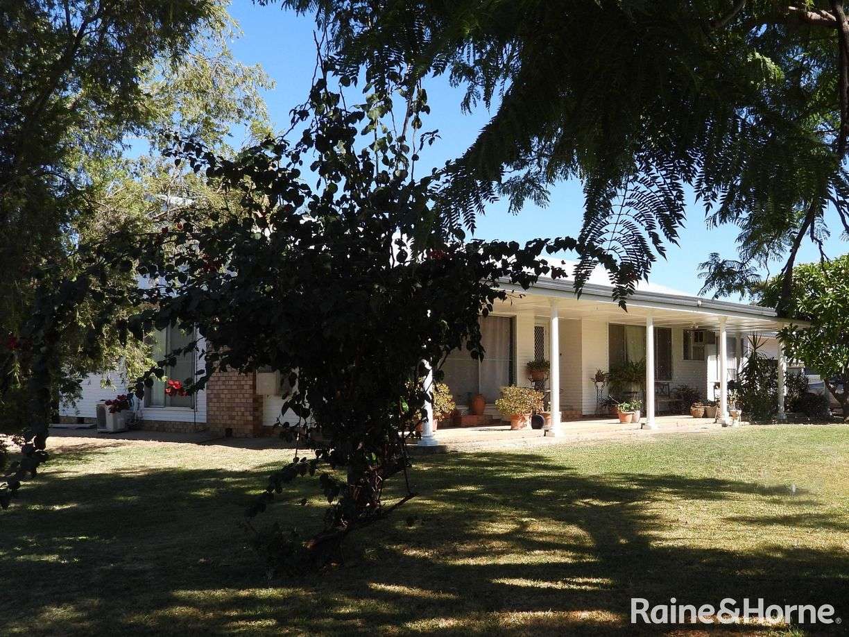 2 Macarthur Street — photo 3 of 12