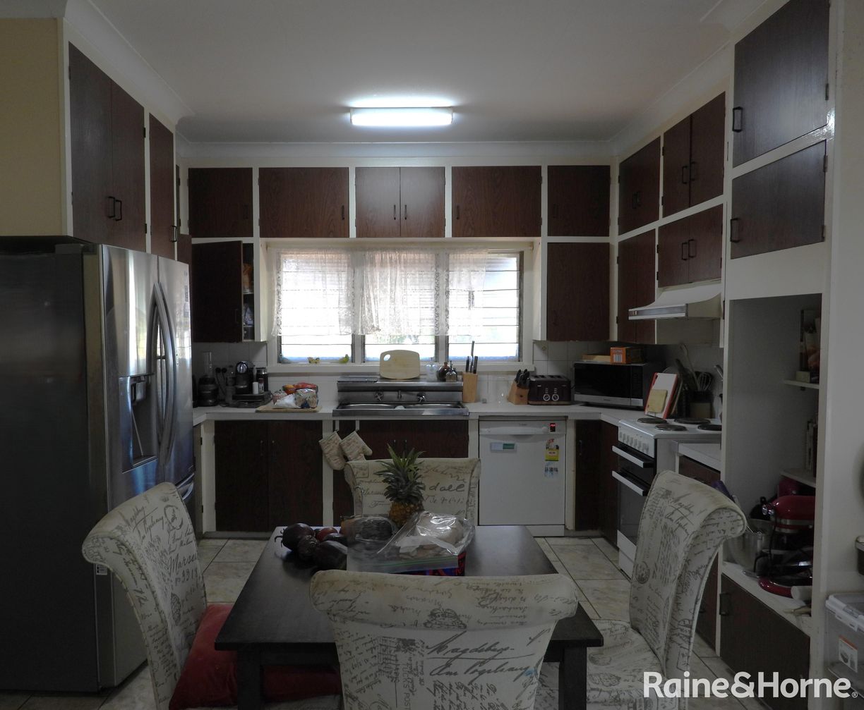 2 Macarthur Street — photo 10 of 12
