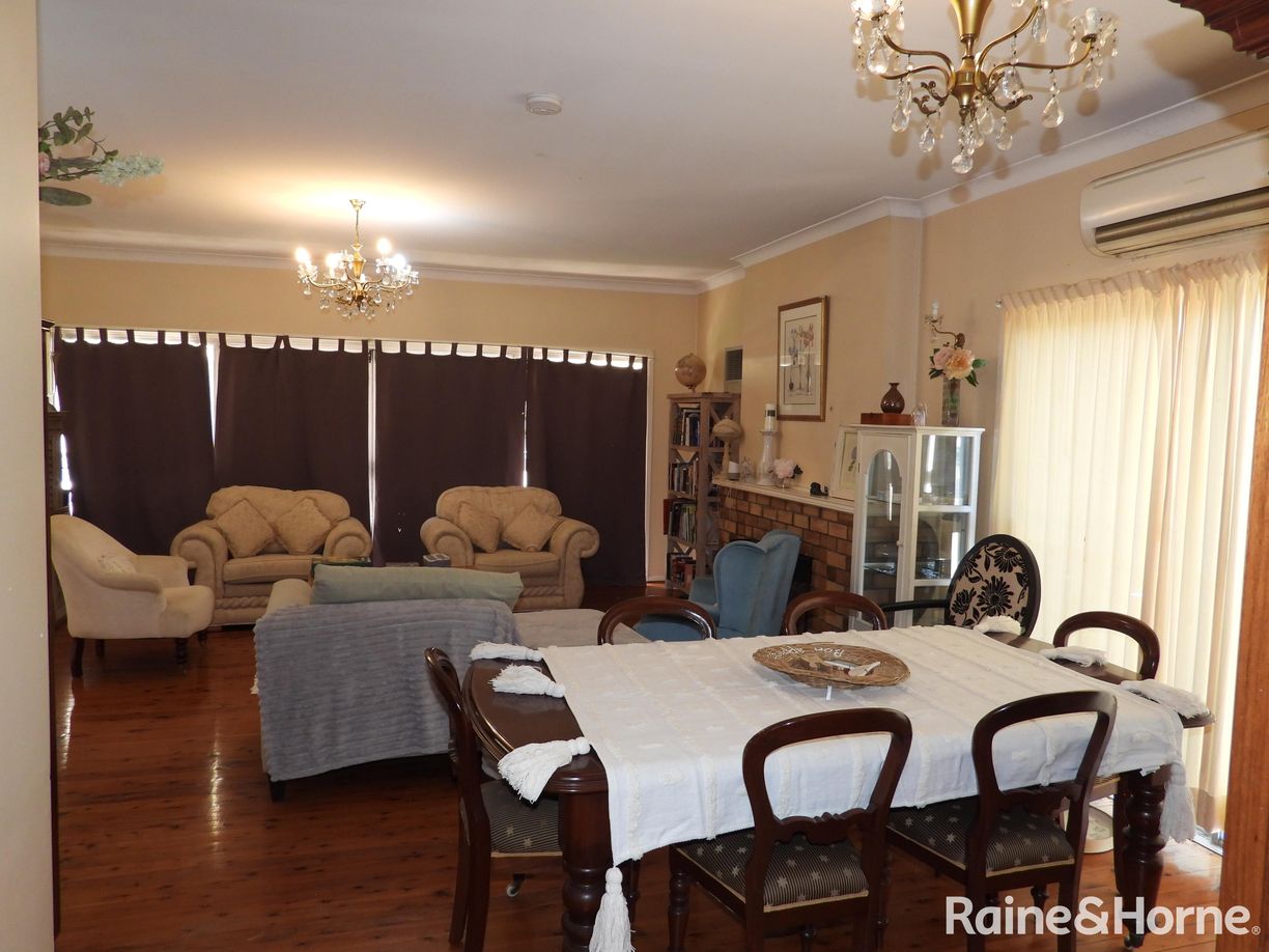2 Macarthur Street — photo 9 of 12
