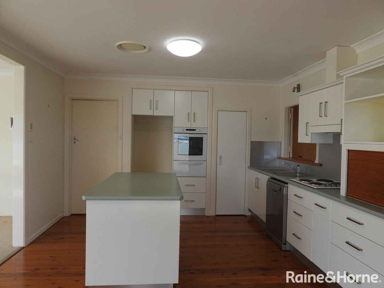 73 Boston Street — photo 3 of 16