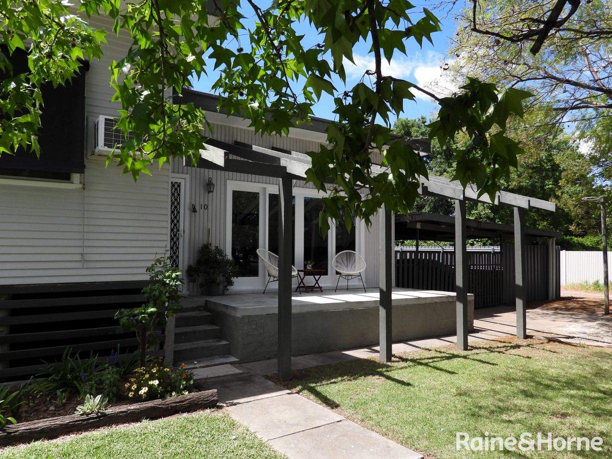 10 Lucksall Street — photo 2 of 20