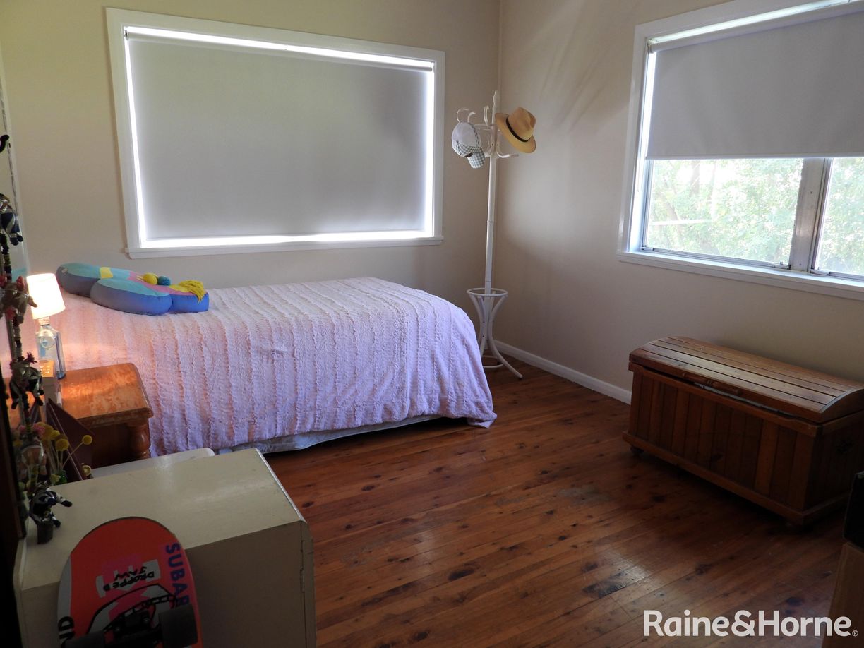 10 Lucksall Street — photo 14 of 20