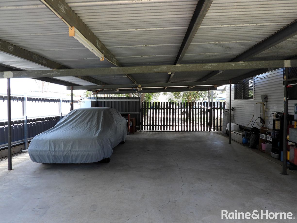 10 Lucksall Street — photo 15 of 20