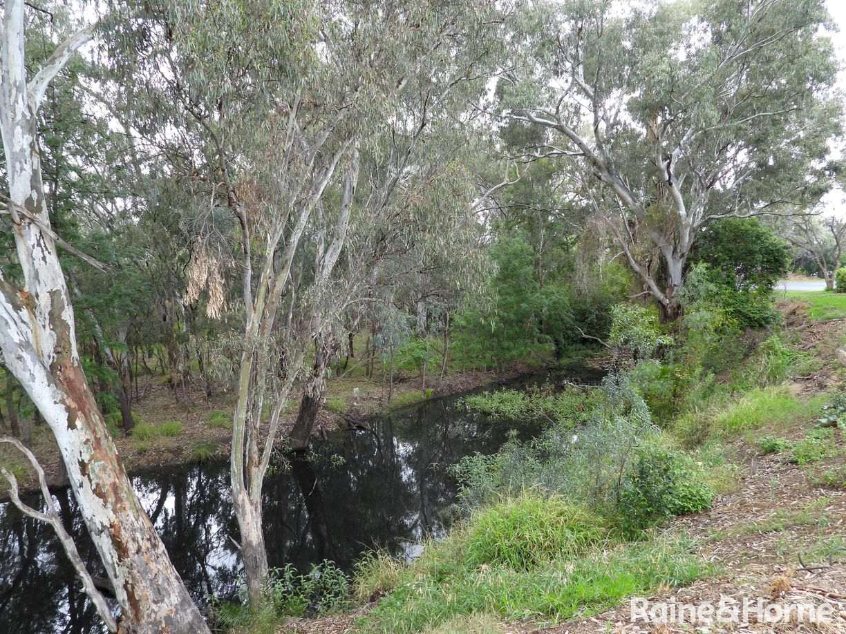7 Broadwater Place — photo 8 of 22