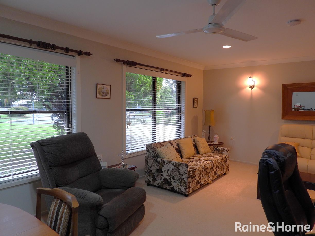 7 Broadwater Place — photo 17 of 22