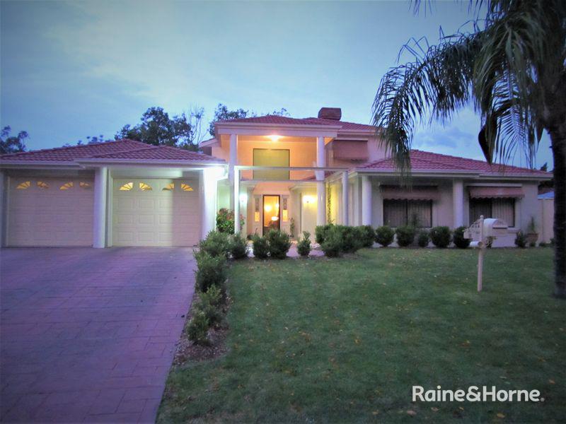 4 Bolwarra Estate — photo from Raine & Horne Moree
