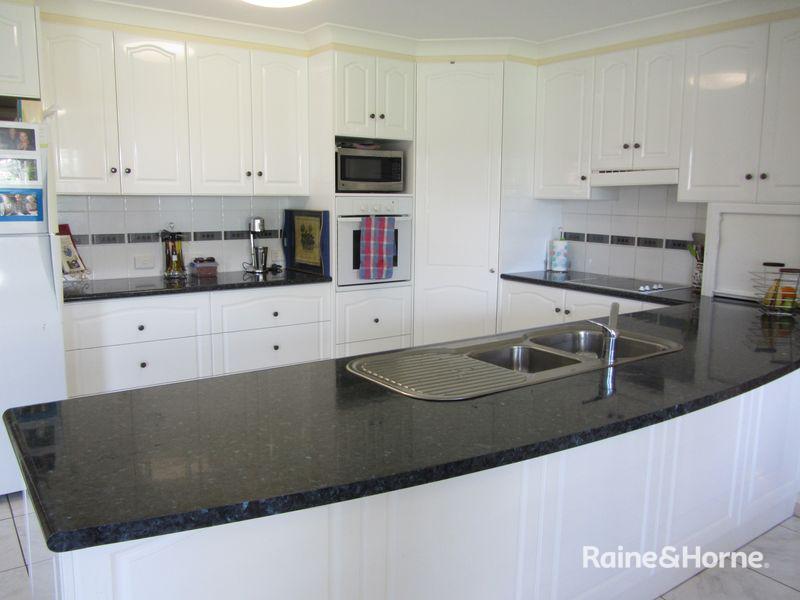 4 Bolwarra Estate — photo 9 of 19