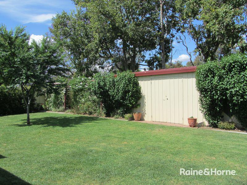 4 Bolwarra Estate — photo 18 of 19