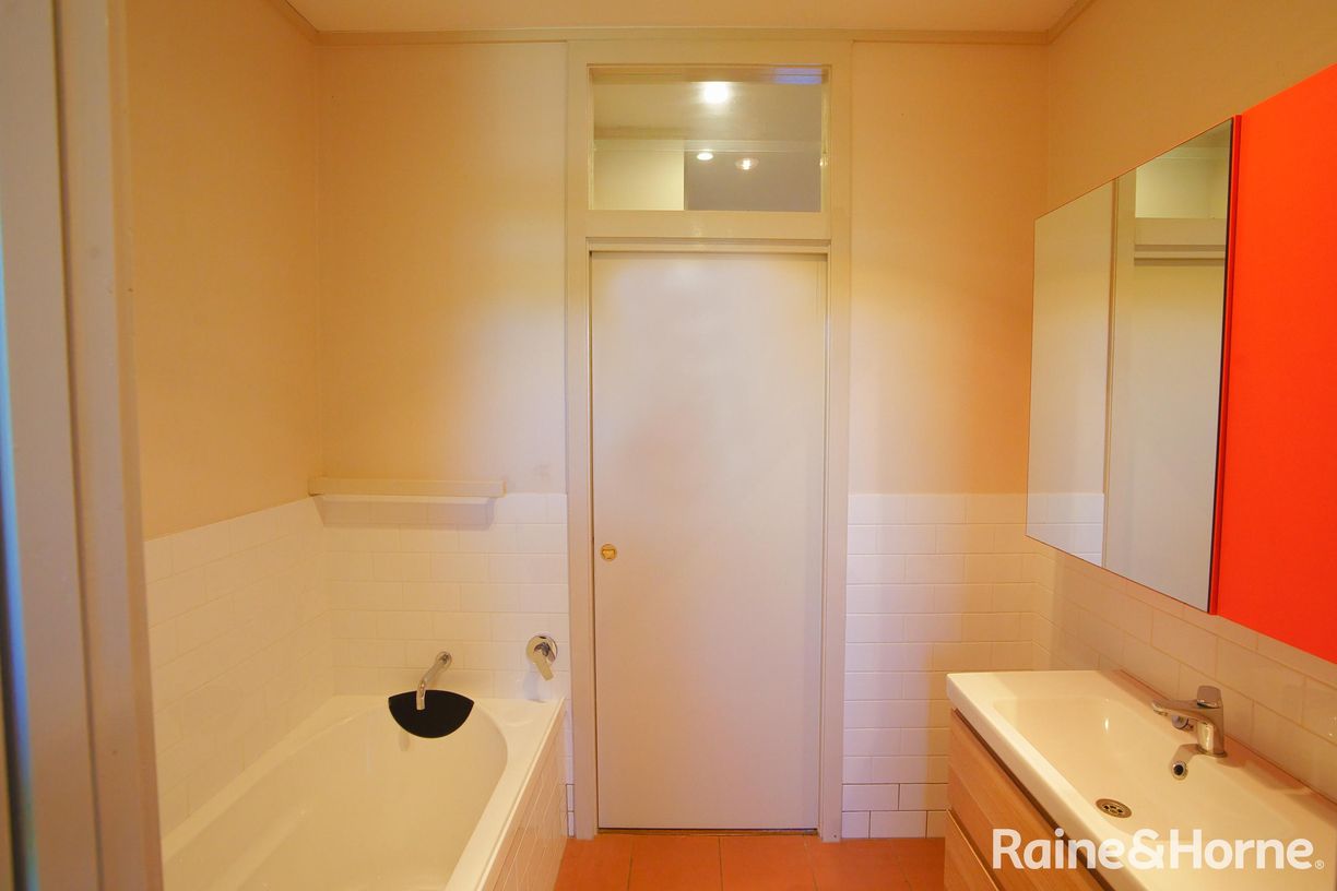 63 Albert Street — photo 14 of 15