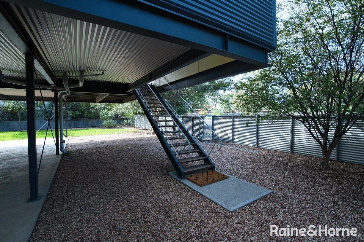 63 Albert Street — photo 4 of 15