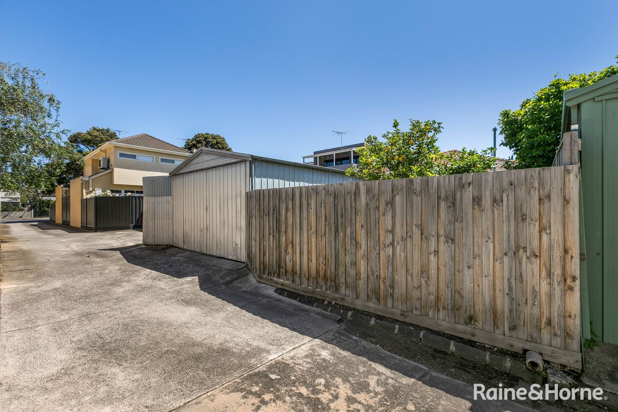 2 Brown Street, Newport, VIC 3015