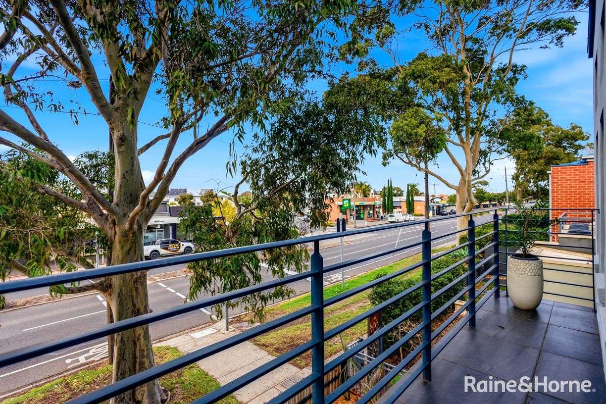 305 Melbourne Road — photo 13 of 19