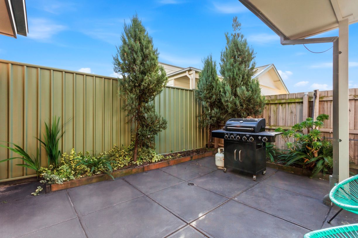 32 Strachan Place — photo 5 of 15