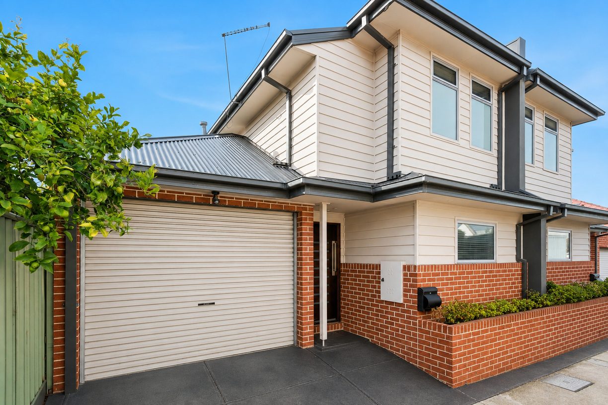 32 Strachan Place — photo from Raine & Horne Williamstown (Timeball Pty Ltd)