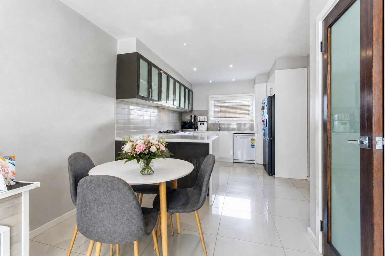 32 Strachan Place — photo 7 of 15