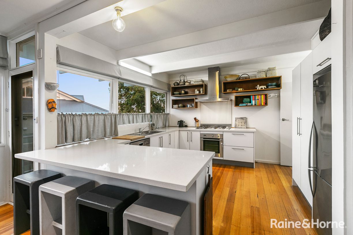 6 Dowman Street — photo 21 of 28