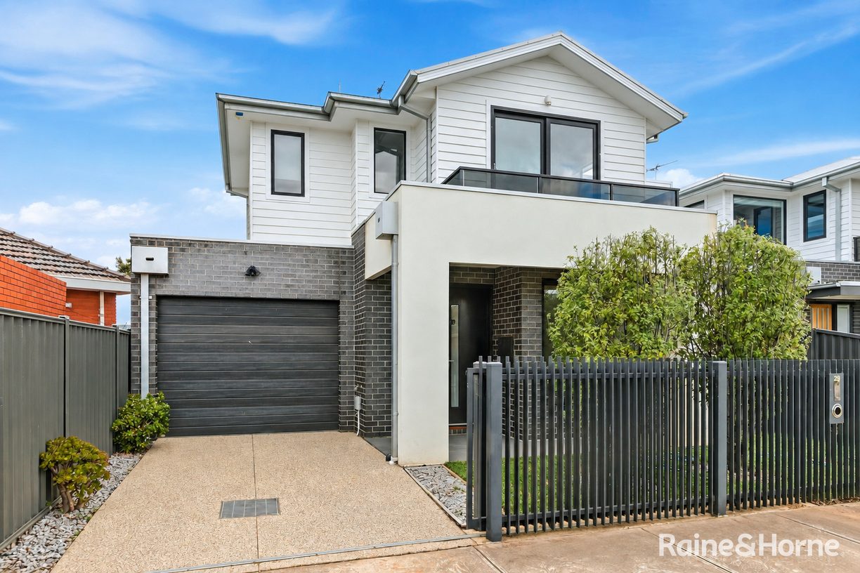 29 Hansen Street — photo from Raine & Horne Williamstown (Timeball Pty Ltd)
