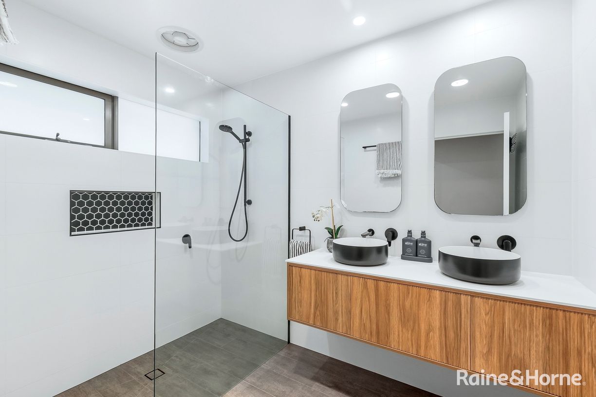 10 Martin Court — photo 12 of 22