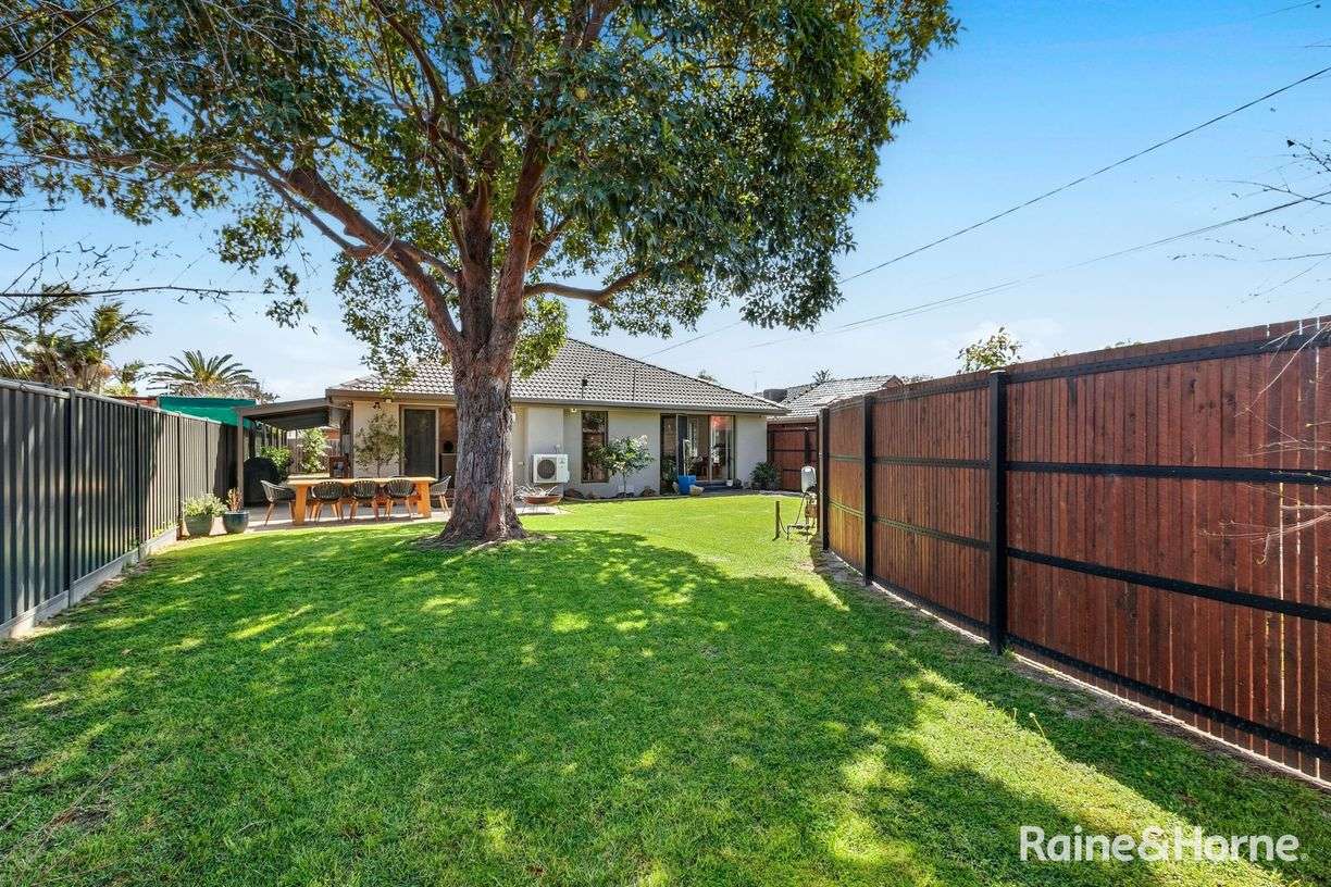 10 Martin Court — photo 8 of 22