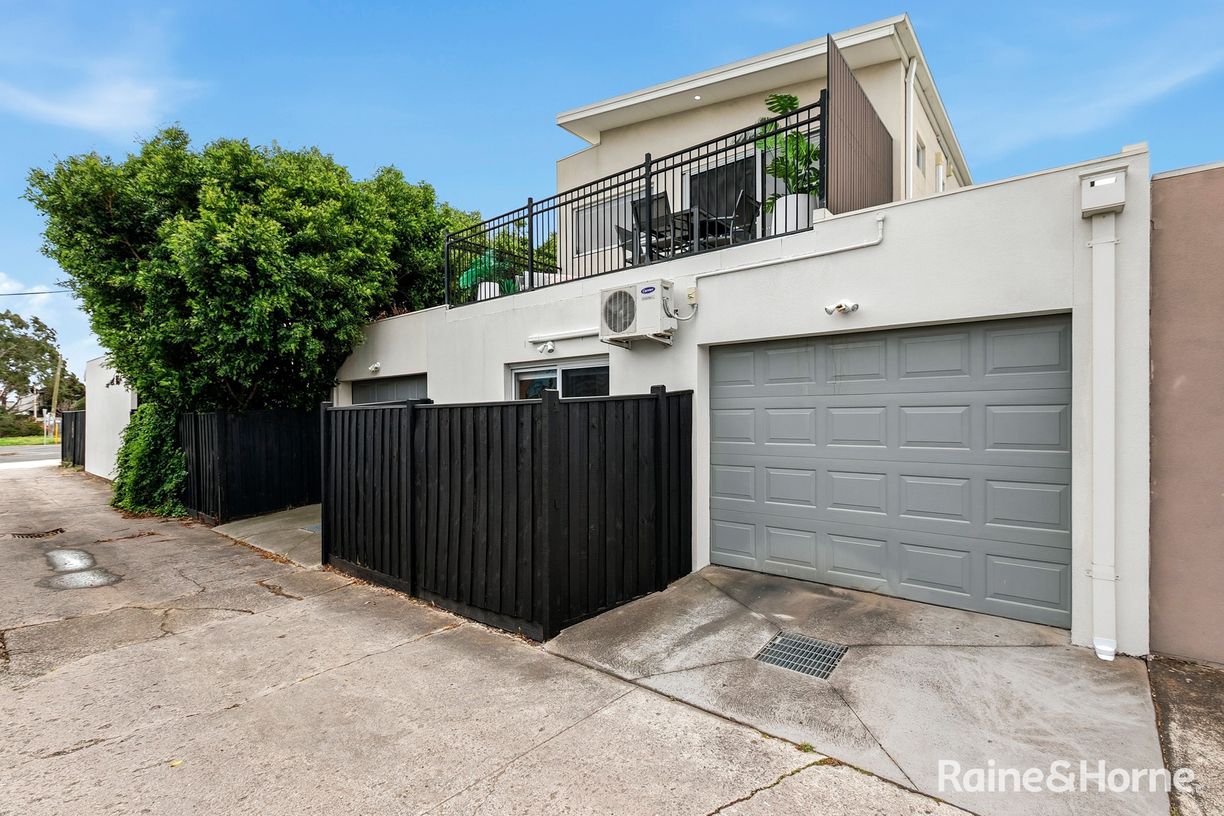 1 Brunel Street — photo 16 of 16
