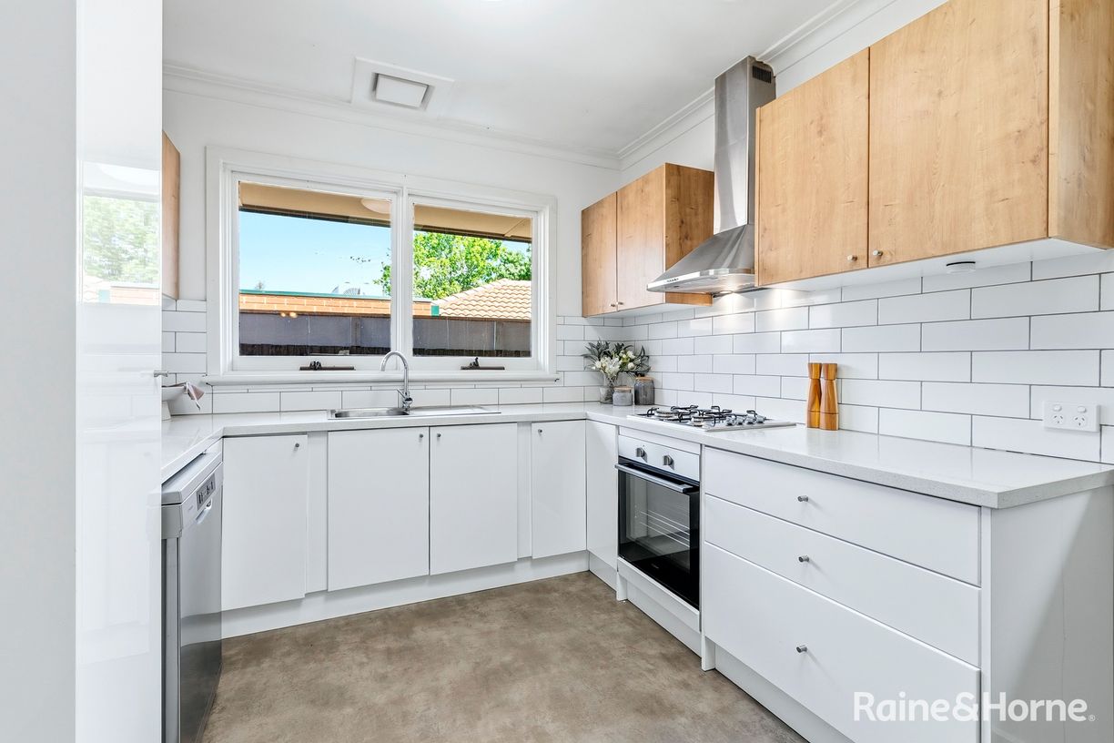 9 Karingal Street — photo 5 of 14
