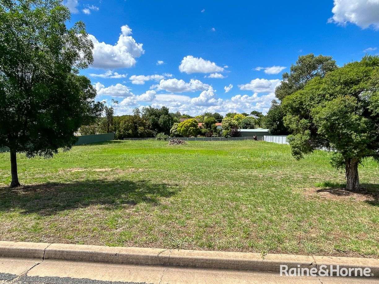 Lot 9 South Street — photo from Raine & Horne Young