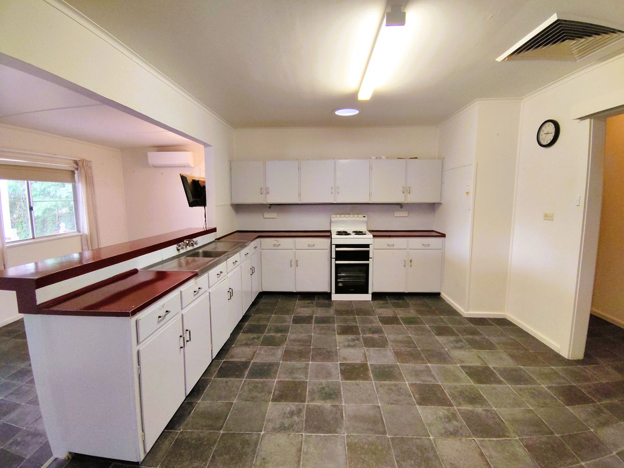 64 East Street — photo 9 of 19