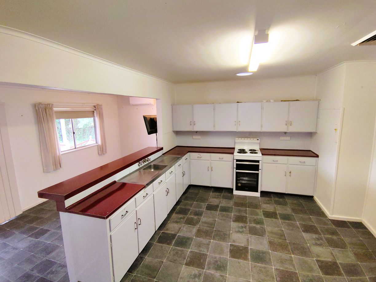 64 East Street — photo 10 of 19