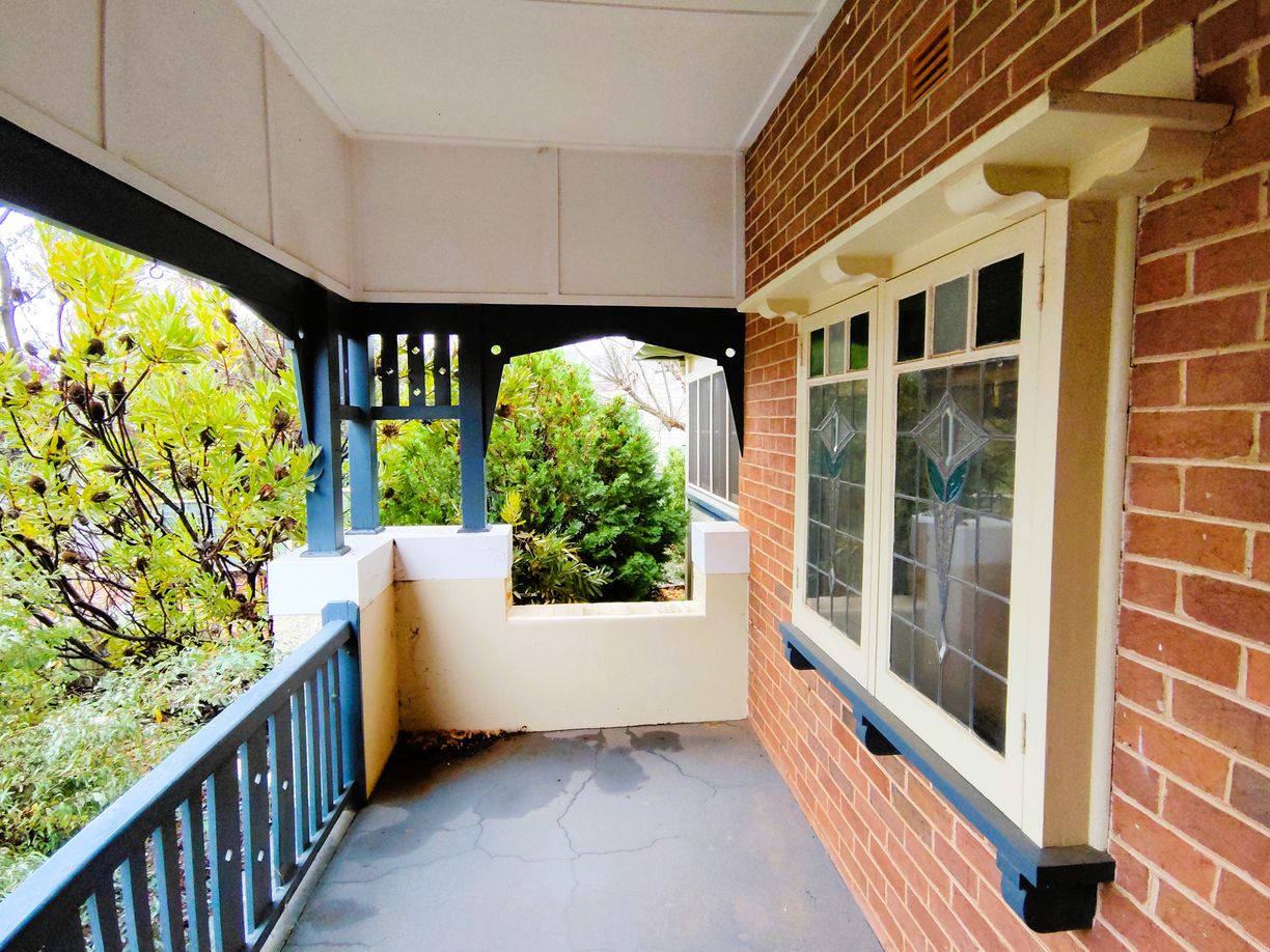 8 Warraderry Street — photo 2 of 30