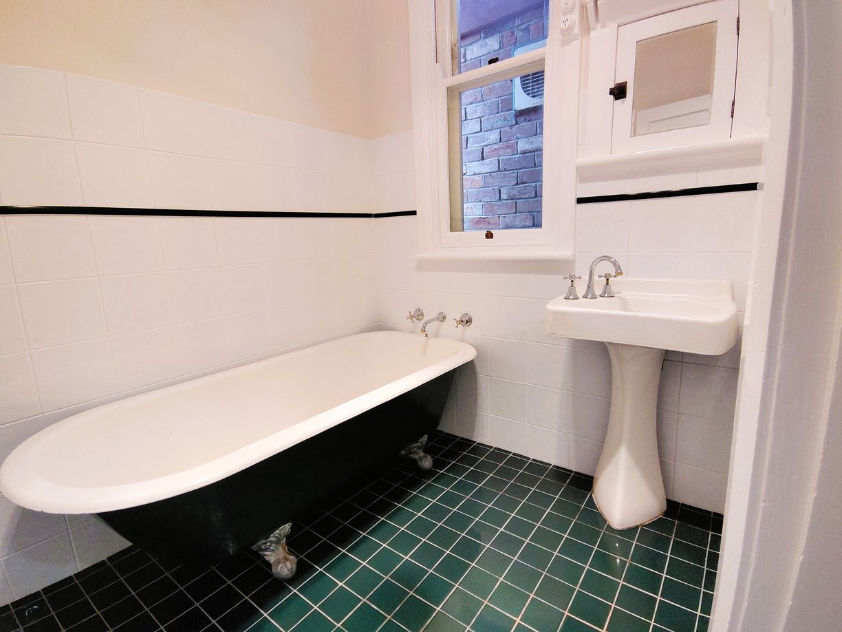 56 East Street — photo 17 of 24