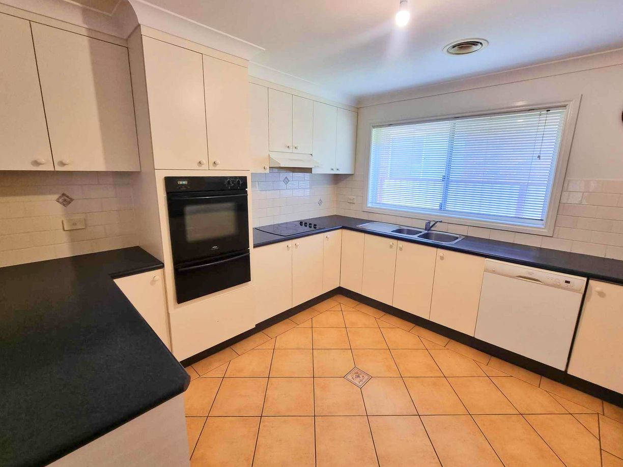 19B Brundah Street — photo 11 of 27