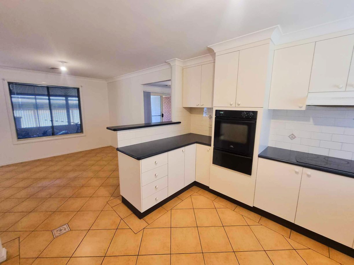 19B Brundah Street — photo 12 of 27