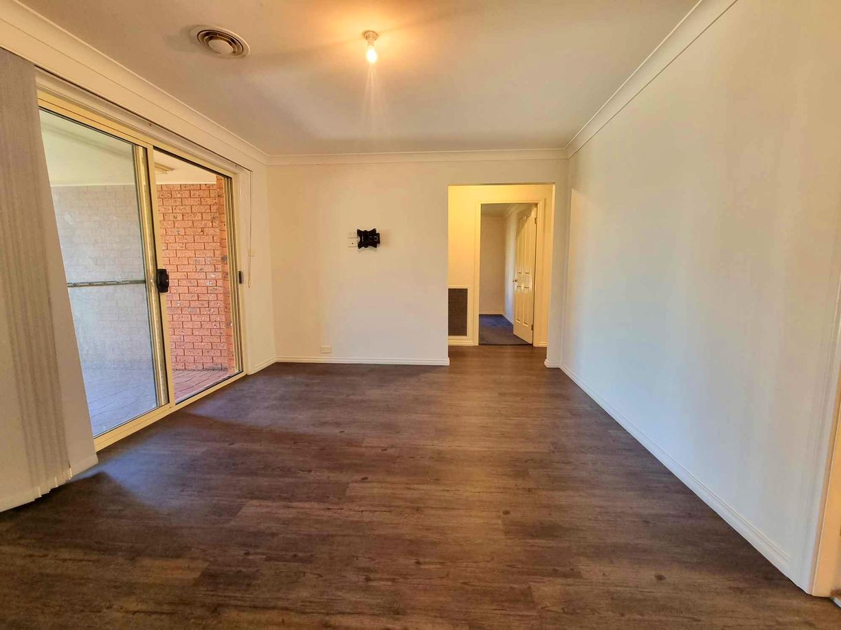 19B Brundah Street — photo 15 of 27